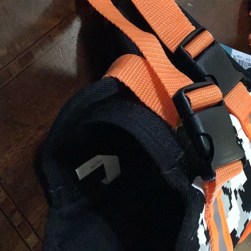 Doggie Life Jacket - Picture 6 of 8